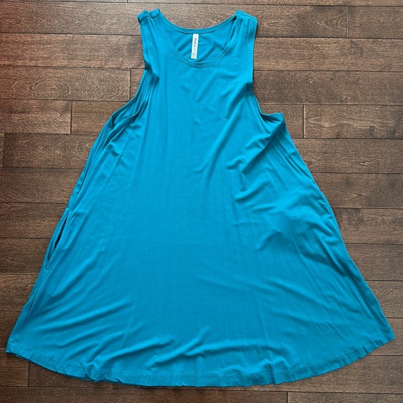 RVCA Sucker Punched 2 Swing Jersey Dress with Side Pockets Teal Blue Small - Picture 3 of 6